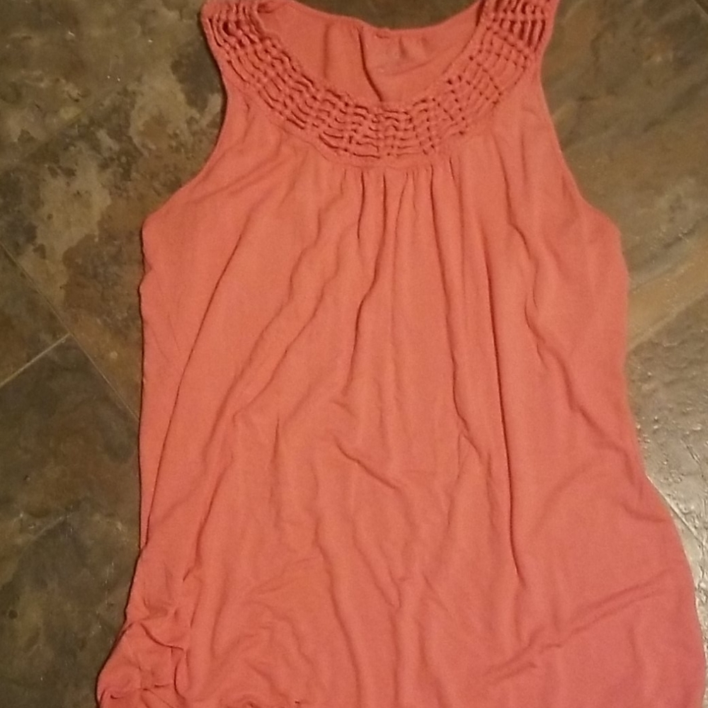 2/20 Calvin Klein Pink Flowy Tank with Neck design